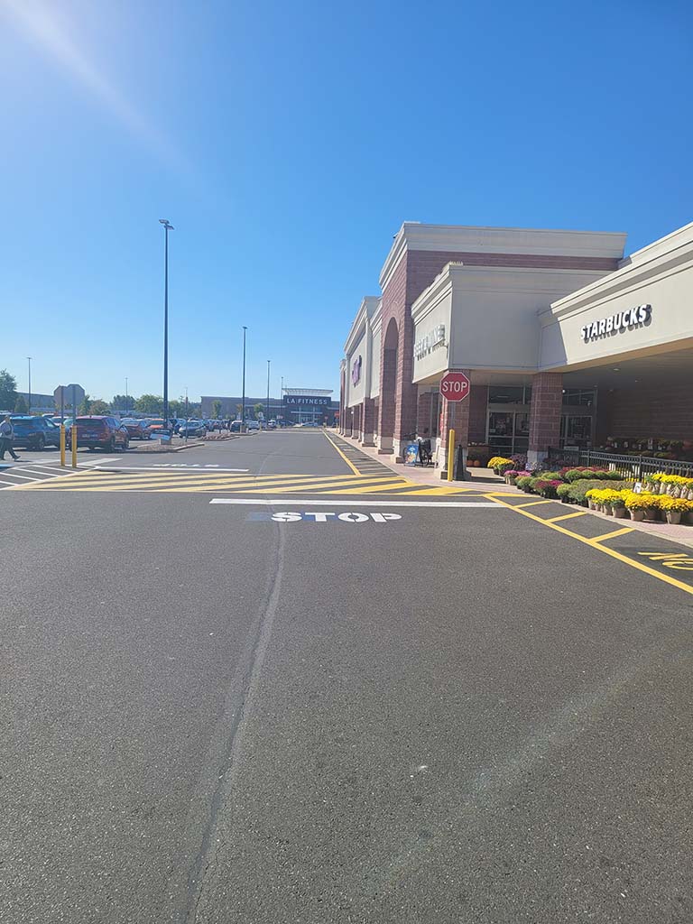 Supermarket near Philadelphia neighborhood, Academy Gardens. Sell your house fast with cash homebuyer, Joey Loves Philly.